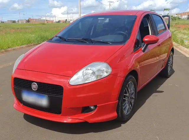 Carro Fiat Punto 2011 Attractive 1.4 (Flex)