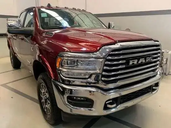 Carro RAM 3500 2023 Limited Longhorn 6.7 4x4