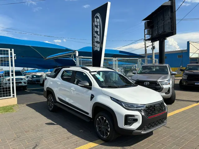 Carro Fiat Strada 2024 Ultra 1.0 Turbo