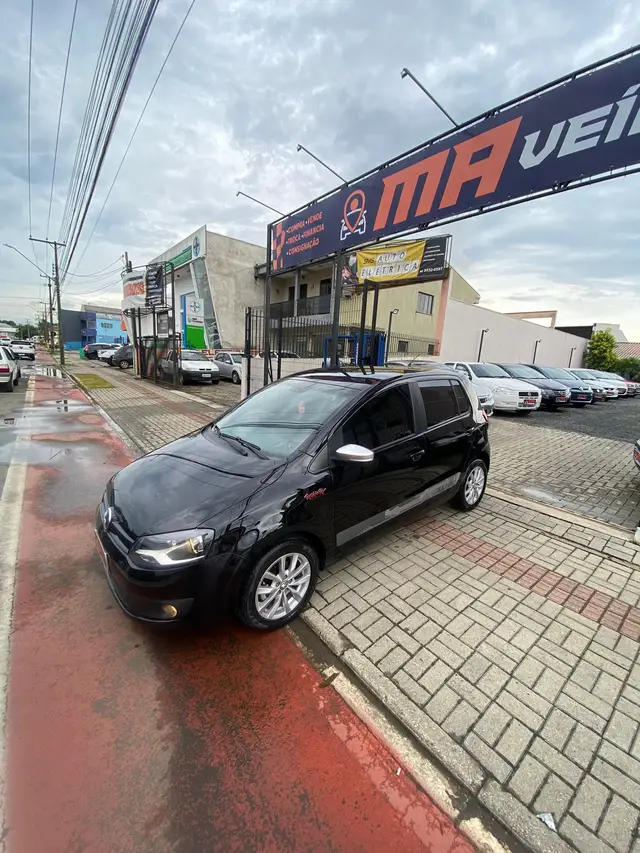 Carro Volkswagen Fox 2014 1.6 VHT Rock in Rio (Flex)