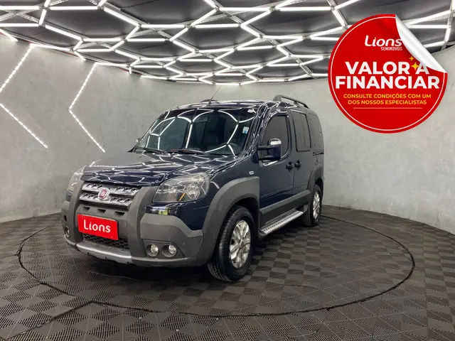 Carro Fiat Doblò 2014 Adventure 1.8 Flex