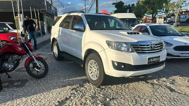 Carro Toyota Hilux SW4 2006 SRV 4x4 3.0 Turbo  (aut)