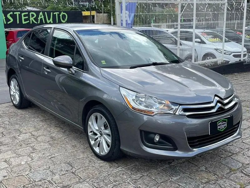 Citroën C4 Lounge Tendance 2.0i (Aut)