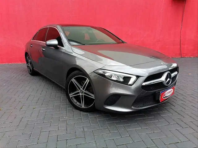 Carro Mercedes-Benz A 200 2020 Advance 1.3 CGI gasolina  (Aut)