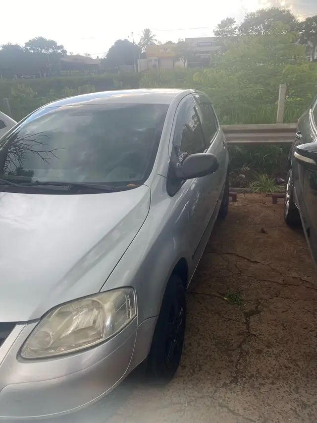 Carro Volkswagen Fox 2014 1.0 TEC BlueMotion (Flex) 4p