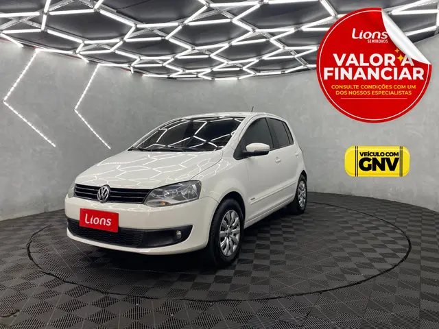 Carro Volkswagen Fox 2014 1.6 VHT (Flex)