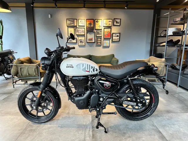 Carro Royal Enfield Hunter 350 2025 Dapper
