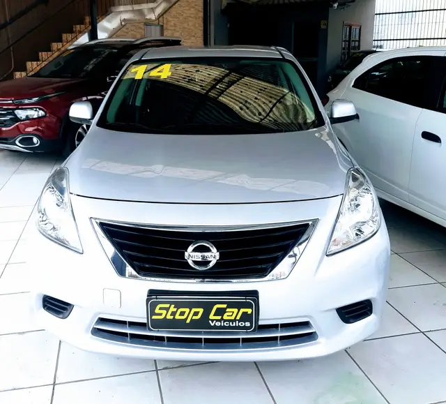 Carro Nissan Versa 2014 1.6 16V SV (Flex)