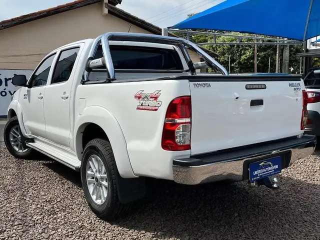 Carro Toyota Hilux Cabine Dupla 2015 Hilux 3.0 TDI 4x4 CD SRV