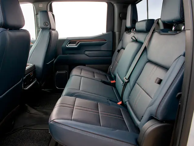 Carro Chevrolet Silverado 2024 High Country 5.3