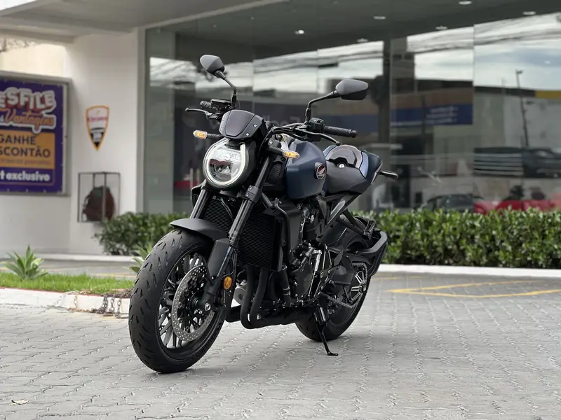 Honda CB 1000R Black Edition