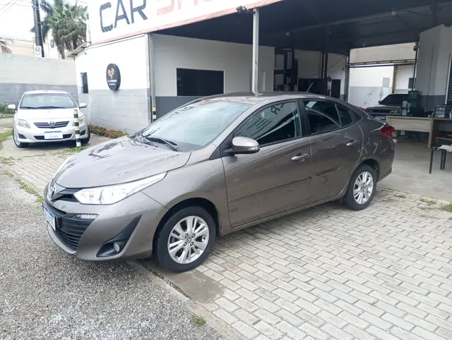 Carro Toyota Yaris Sedan 2019 1.5 XL Plus Tech CVT (Flex)