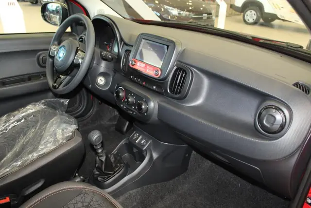 Carro Fiat Mobi 2025 Trekking 1.0