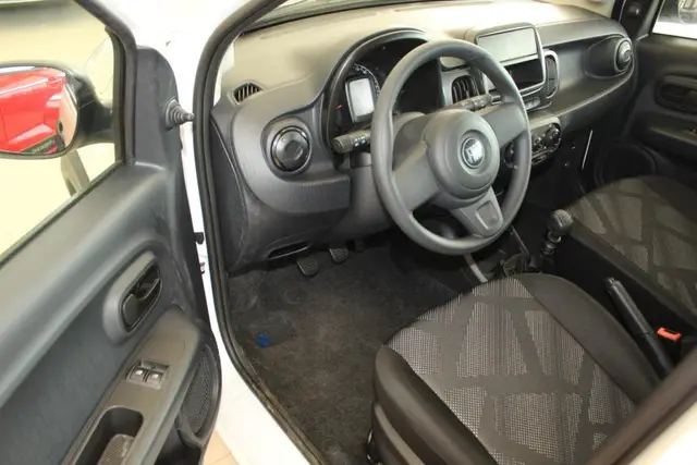 Carro Fiat Mobi 2025 Like 1.0