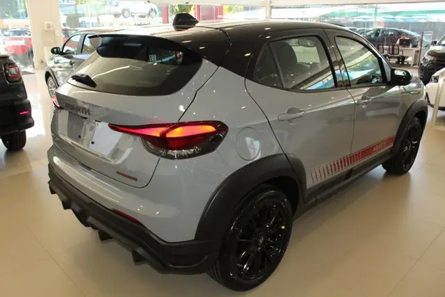 Carro Fiat Pulse 2025 Abarth Turbo 270 1.3