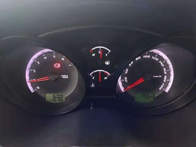 Carro Ford New Fiesta Sedan 2014 1.6 SE (Flex)