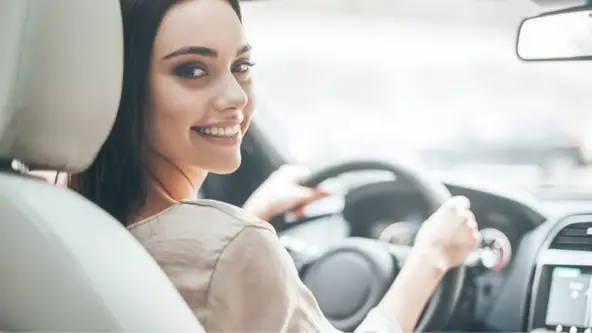 Números quebram preconceitos e comprovam que mulheres brasileiras são mais prudentes no volante