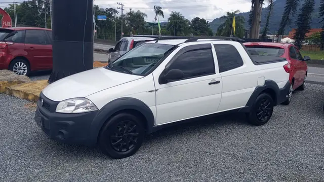 Carro Fiat Strada 2015 Working 1.4 (Flex) (Cabine Dupla)