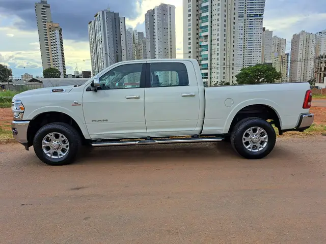 Carro RAM 3500 2022 Laramie 6.7
