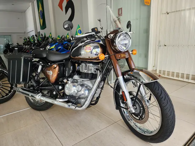 Carro Royal Enfield Classic 350 2023 Chrome