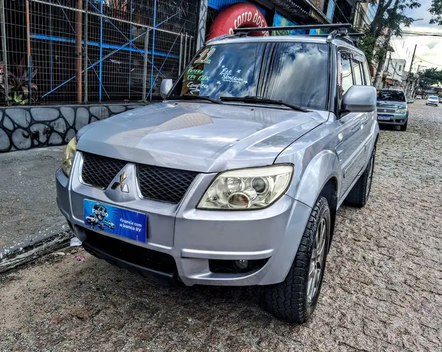 Carro Mitsubishi Pajero TR4 2011 GLS 2.0 16V (Flex)