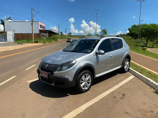 Carro Renault Sandero Stepway 2013 1.6 8V (Flex)