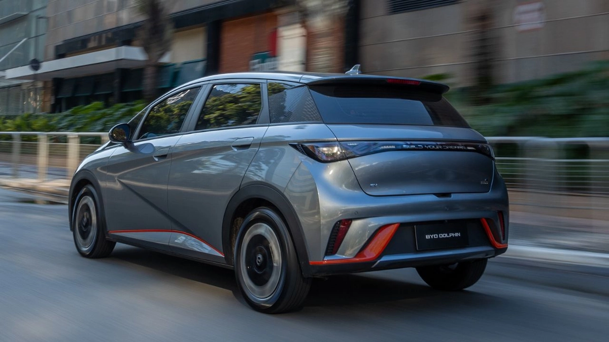 Cotação de cesta de peças mais comuns do compacto elétrico foi comparada com modelos da mesma faixa de preço