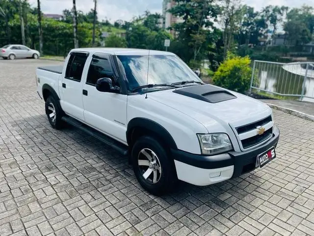 Carro Chevrolet S10 Cabine Dupla 2011 S10 Advantage 4x2 2.4 (Flex) (Cab Dupla)