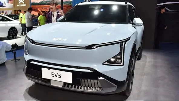 Suv elétrico é avistado enquanto espera sua homologação e promete ser carro para toda família