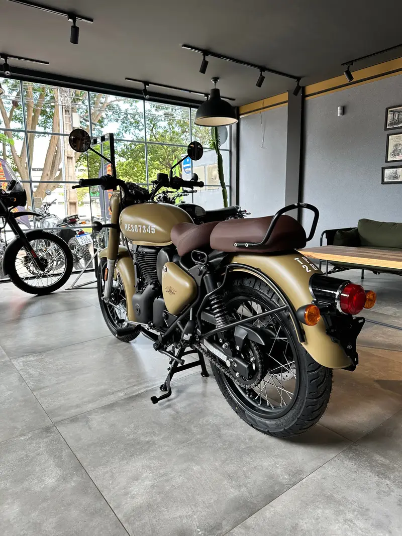 Royal Enfield Signals
