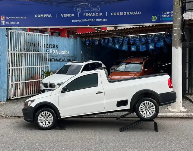 Carro Volkswagen Saveiro 2022 Robust 1.6 MSI CS (Flex)