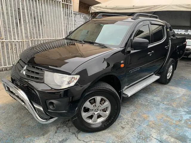 Carro Mitsubishi L200 2017 Triton GLX 3.2 CD TB Int.Diesel Mec