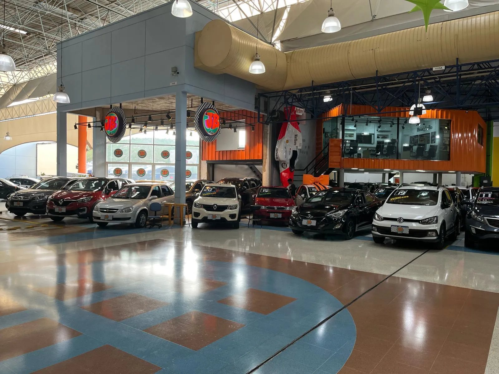 Fachada da loja Veículos à venda em JB AUTOS - Santo André - SP