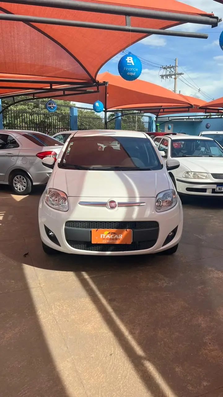 Fiat Palio Attractive 1.4 Evo (Flex)