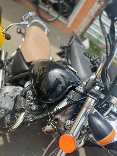 Intruder 125