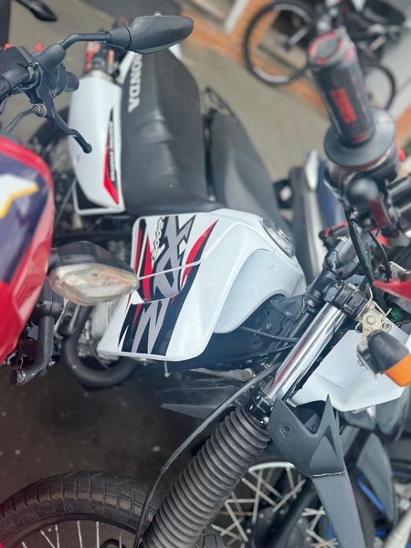 XR 200 R