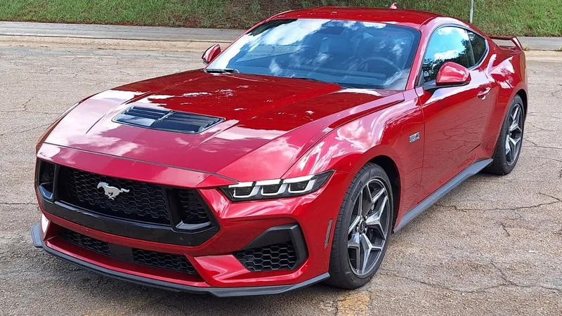 Novo Ford Mustang chega mais barato e com tecnologia brasileira