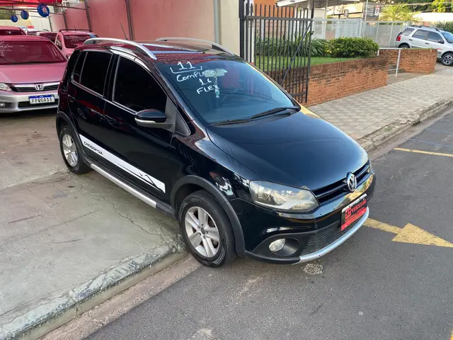 Carro Volkswagen CrossFox 2011 1.6 (Flex)