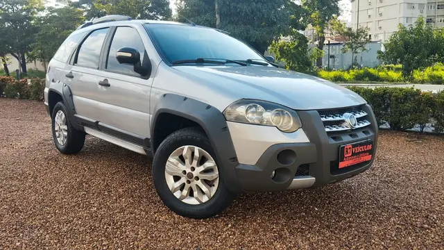 Carro Fiat Palio Weekend 2014 Adventure 1.8 16V (Flex)