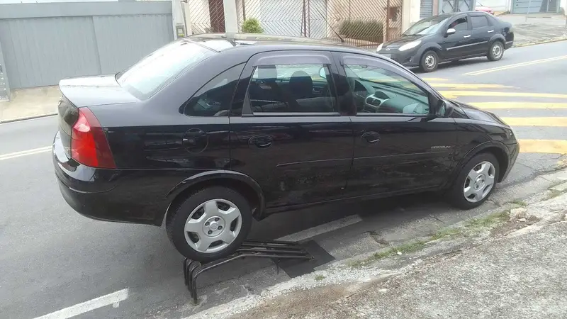 Chevrolet Corsa Sedan Premium 1.4 (Flex)