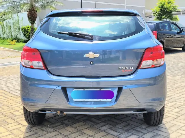 Carro Chevrolet Onix 2015 1.0 LT SPE/4