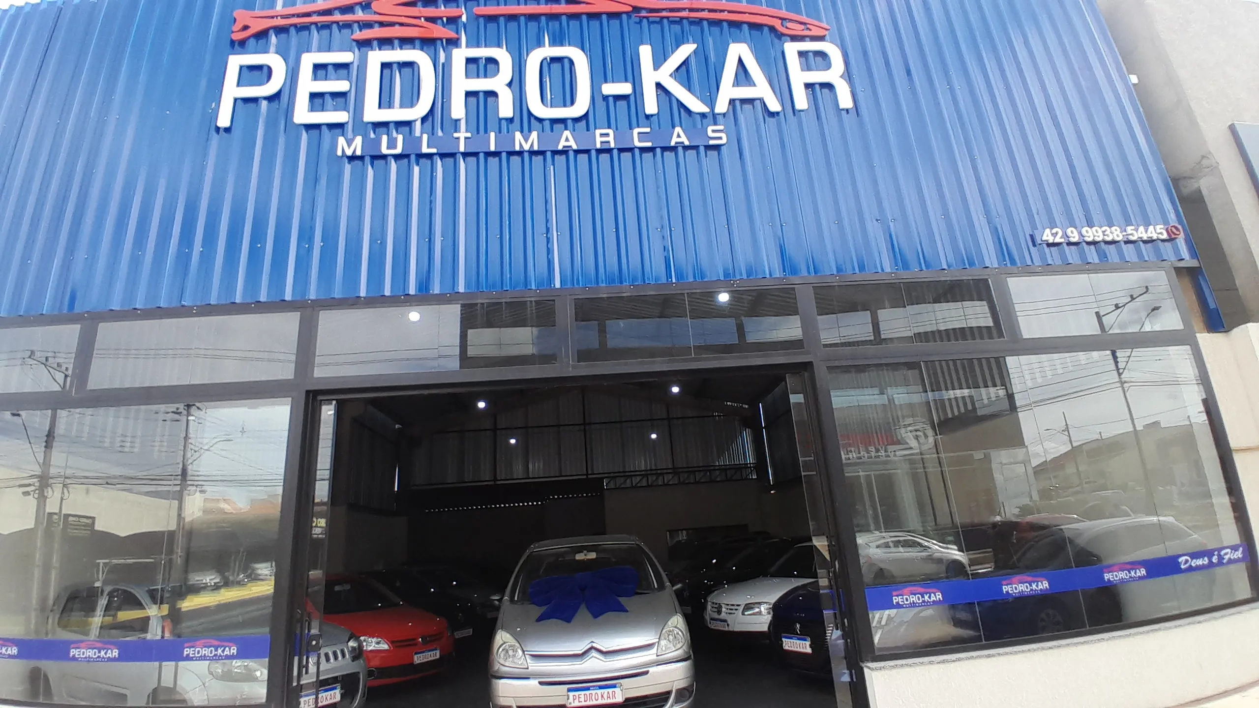 Fachada da loja PEDRO KAR MULTIMARCAS - Carambeí - PR