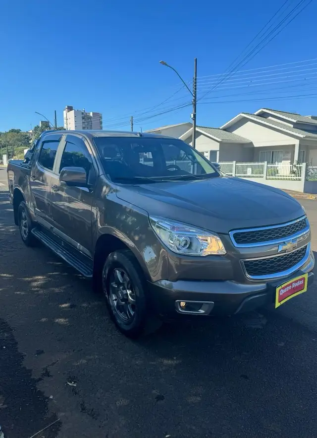 Carro Chevrolet S10 Cabine Dupla 2014 S10 2.4 LT 4x2 (Cab Dupla) (Flex)