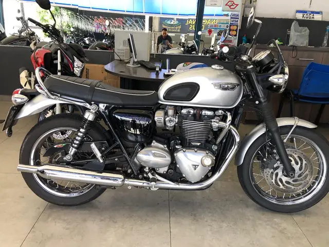Carro Triumph Bonneville T120 2018 T120