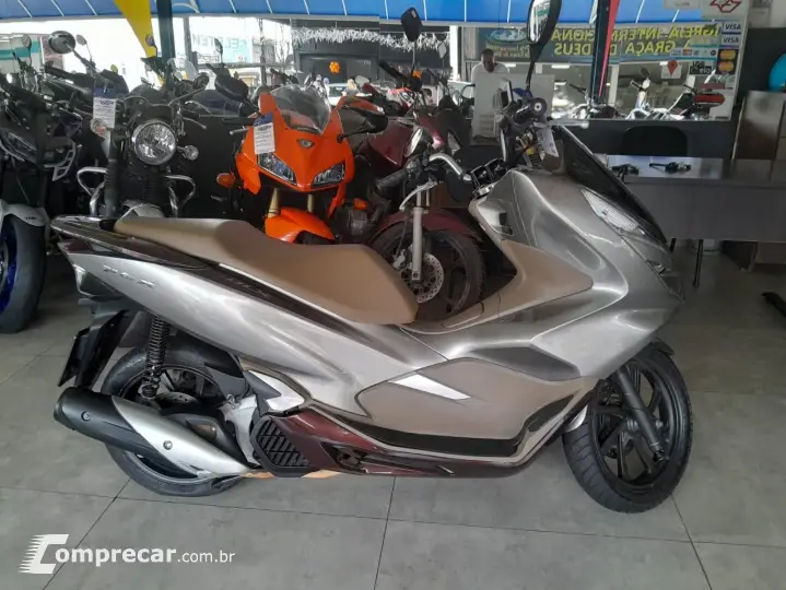 Honda PCX 150 DLX