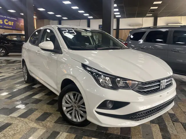 Carro Fiat Cronos 2023 Drive 1.0 (Flex) MT