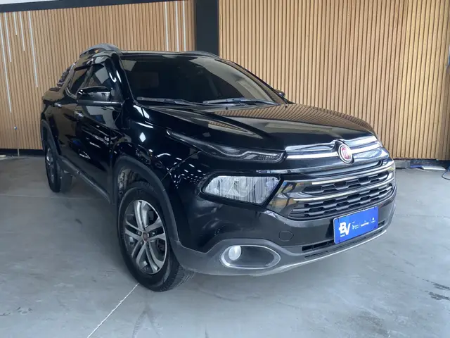 Carro Fiat Toro 2017 Volcano 2.0 diesel AT9 4x4