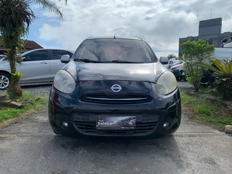 Nissan March 1.6 16V SR (Flex)