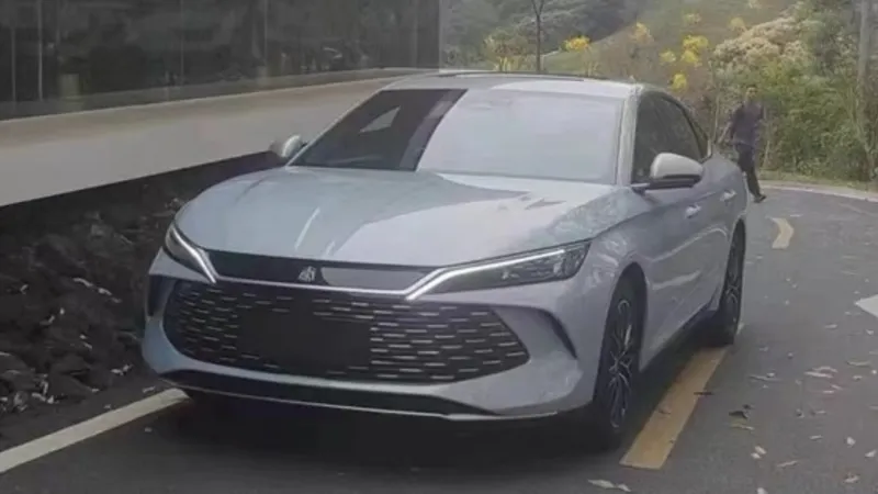 BYD terá sedan rival do Toyota Corolla com 2.000 km de autonomia