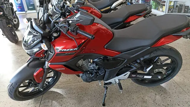 Moto Yamaha Fazer FZ15 2024 ABS
